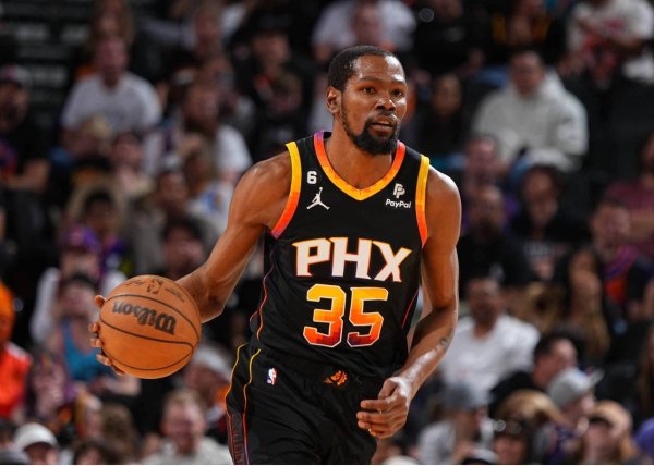 众豪配资 路威将自己的经历与杜兰特对比：我曾告诉快船，交易我就退役