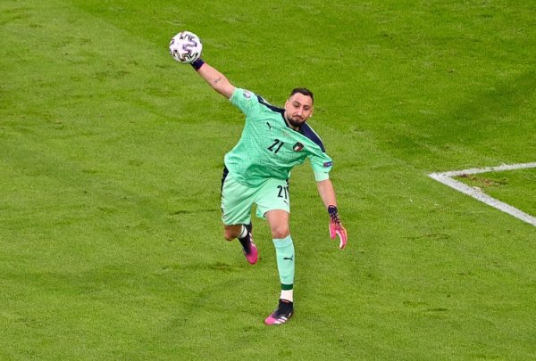 掌柜配资 哈曼：多纳鲁马值得拜仁努力去争取，即便他索要2000万欧年薪